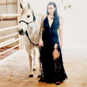 Meet your Posher, Alexis